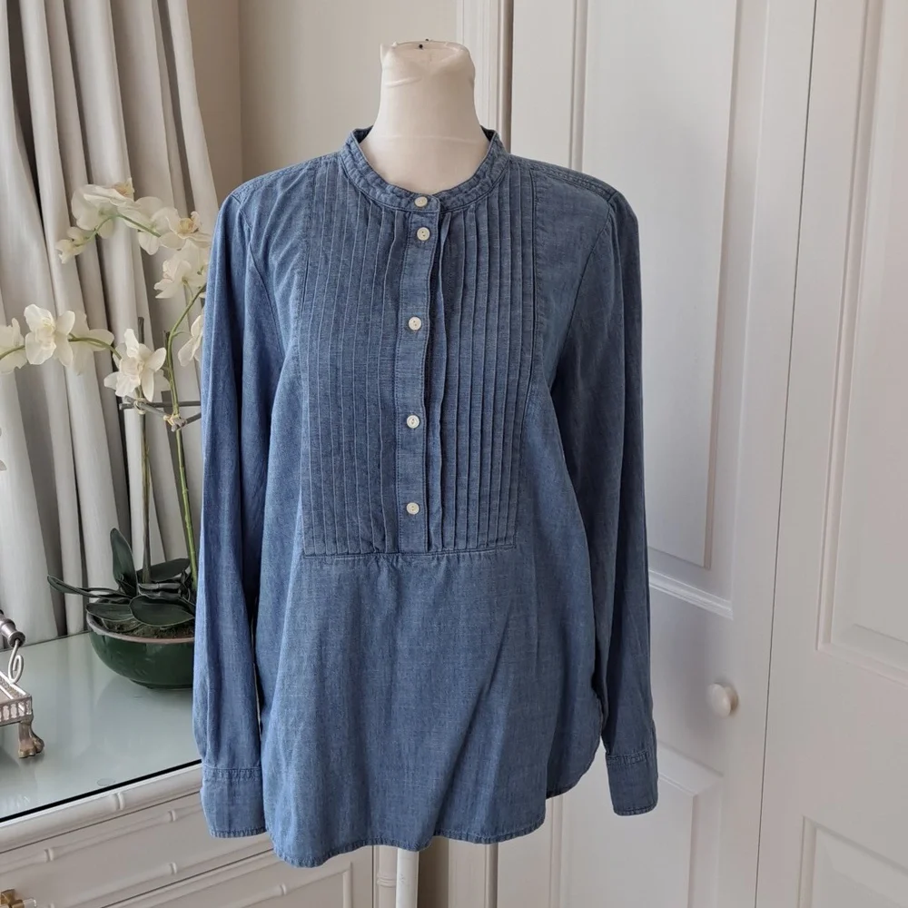 J.Crew Womens Classic Chambray Blue Denim ‎ Pleated Button Front Tunic Shirt S-M